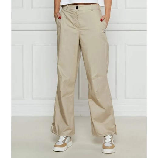 Karl Lagerfeld Spodnie cargo IKON | Loose fit ze sklepu Gomez Fashion Store w kategorii Spodnie damskie - zdjęcie 184518784