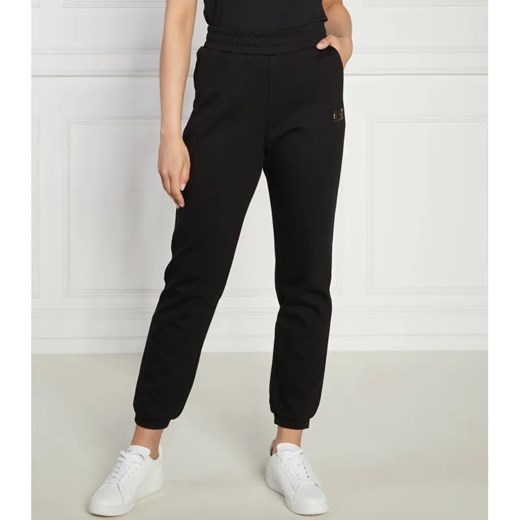 EA7 Spodnie dresowe | Regular Fit ze sklepu Gomez Fashion Store w kategorii Spodnie damskie - zdjęcie 184520002