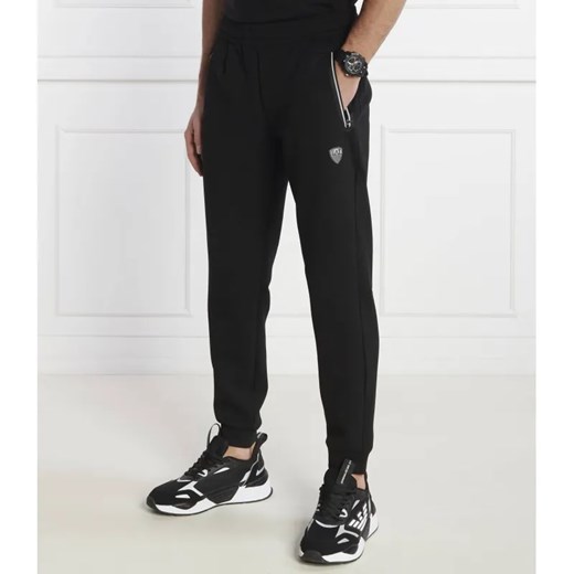 EA7 Spodnie dresowe | Regular Fit ze sklepu Gomez Fashion Store w kategorii Spodnie męskie - zdjęcie 184520841