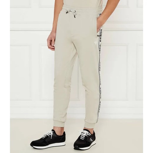 GUESS ACTIVE Spodnie dresowe NEW ARLO | Regular Fit ze sklepu Gomez Fashion Store w kategorii Spodnie męskie - zdjęcie 184520881