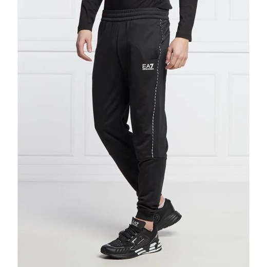 EA7 Spodnie dresowe | Regular Fit ze sklepu Gomez Fashion Store w kategorii Spodnie męskie - zdjęcie 184520944