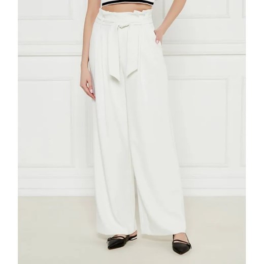 Marc Cain Spodnie z paskiem WICHITA | flare fit ze sklepu Gomez Fashion Store w kategorii Spodnie damskie - zdjęcie 184522392