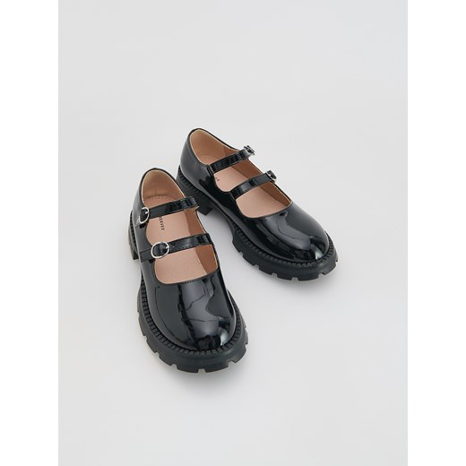 Reserved - Lakierowane loafersy - czarny ze sklepu Reserved w kategorii Balerinki dziecięce - zdjęcie 184535614