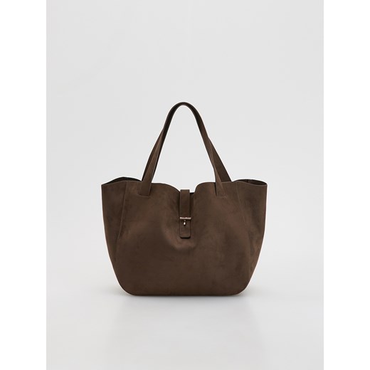 Reserved - Torebka shopper z imitacji zamszu - ciemnobrązowy ze sklepu Reserved w kategorii Torebki damskie - zdjęcie 184539140