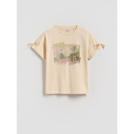 Reserved - T-shirt z nadrukiem - beżowy ze sklepu Reserved w kategorii Bluzki dziewczęce - zdjęcie 184542070