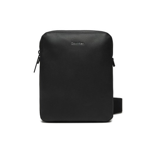 Calvin Klein Saszetka Ck Must Flatpack K50K512767 Czarny ze sklepu MODIVO w kategorii Torby męskie - zdjęcie 184544893
