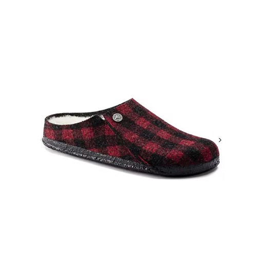 Birkenstock Kapcie &quot;Zermatt Rivet&quot; w kolorze czerwono-czarnym ze sklepu Limango Polska w kategorii Kapcie damskie - zdjęcie 184549210