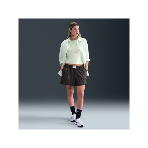 Damskie luźne spodenki w paski ze średnim stanem Nike Sportswear Chill Poplin - Czerń ze sklepu Nike poland w kategorii Szorty - zdjęcie 184551181