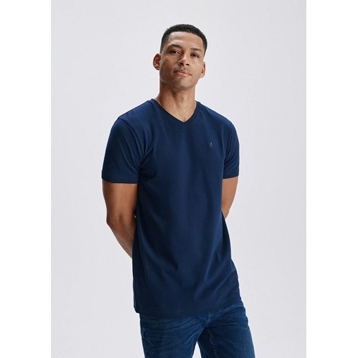 Koszulka z krótkim rękawem z dekoltem w serek ze sklepu Diverse w kategorii T-shirty męskie - zdjęcie 184552462
