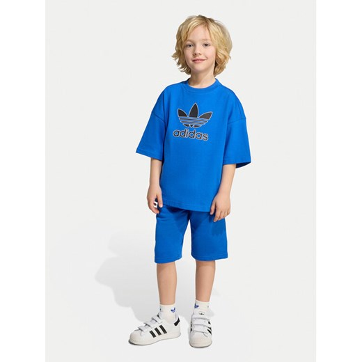 adidas Komplet t-shirt i spodenki Big Logo Execution KA0224 Niebieski Loose Fit ze sklepu MODIVO w kategorii Komplety chłopięce - zdjęcie 184560650