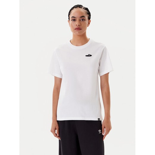 adidas T-Shirt Slide Graphic JY8687 Biały Regular Fit ze sklepu MODIVO w kategorii Bluzki damskie - zdjęcie 184562263