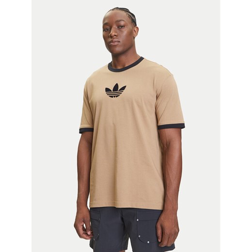 adidas T-Shirt adicolor 2000s Cali JX1516 Beżowy Loose Fit ze sklepu MODIVO w kategorii T-shirty męskie - zdjęcie 184565144