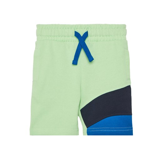 Guess Szorty sportowe N5GD08 KA6R4 Zielony Regular Fit ze sklepu MODIVO w kategorii Spodenki chłopięce - zdjęcie 184593851