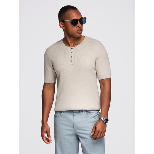 Męski t-shirt dzianinowy z guzikami przy dekolcie – jasnoszary V3 OM-TSCT-0254 ze sklepu ombre w kategorii T-shirty męskie - zdjęcie 184595971