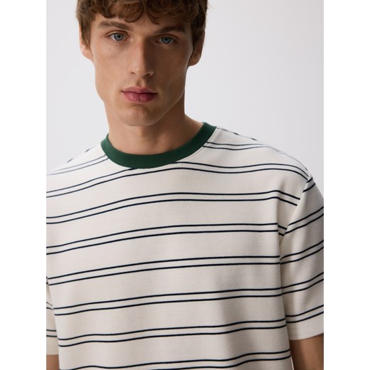 Reserved - T-shirt comfort w paski - biały Reserved M Reserved