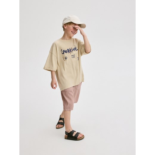 Reserved - T-shirt oversize z nadrukiem - beżowy ze sklepu Reserved w kategorii T-shirty chłopięce - zdjęcie 184599084