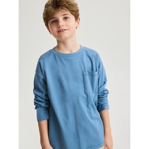 Reserved - Longsleeve oversize z kieszenią - granatowy ze sklepu Reserved w kategorii T-shirty chłopięce - zdjęcie 184599191