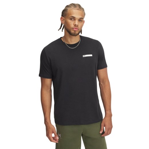 Męski t-shirt z nadrukiem Under Armour UA M LC Strip Logo SS - czarny ze sklepu Sportstylestory.com w kategorii T-shirty męskie - zdjęcie 184601222