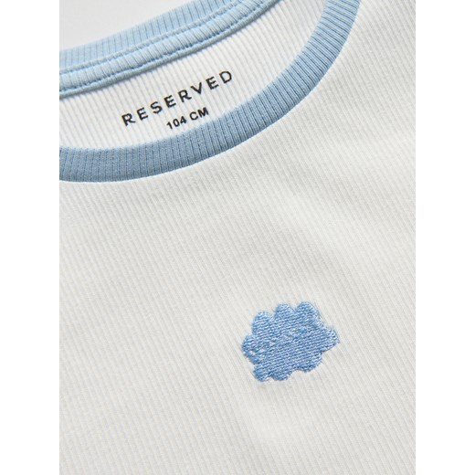 Reserved - Prążkowany t-shirt - jasnoniebieski Reserved 5-2 lata) Reserved