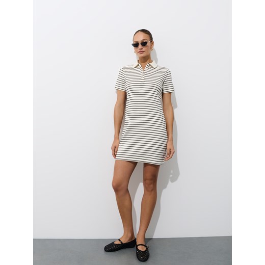 Mohito - Sukienka mini z kołnierzykiem polo - biały ze sklepu Mohito w kategorii Sukienki - zdjęcie 184606271