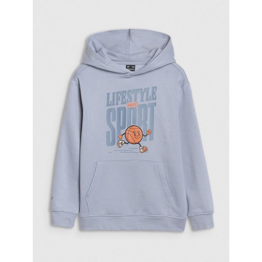 Chłopięca bluza dresowa nierozpinana z kapturem 4F 4FJRSS25TSWSM2041 -  niebieska ze sklepu Sportstylestory.com w kategorii Bluzy chłopięce - zdjęcie 184610950