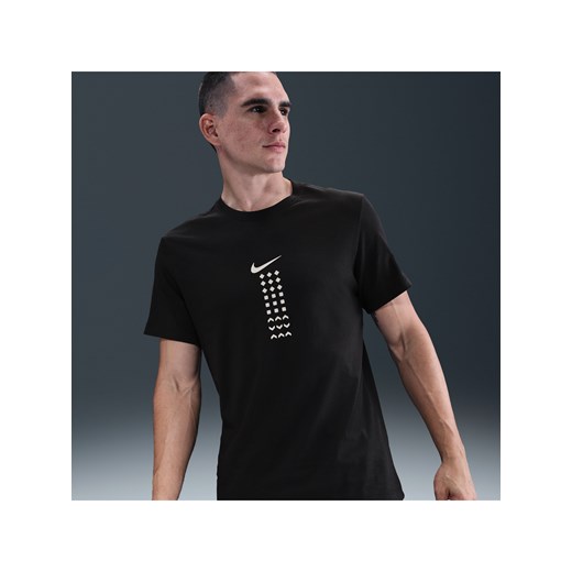 T-shirt męski Nike Sportswear - Czerń ze sklepu Nike poland w kategorii T-shirty męskie - zdjęcie 184611280