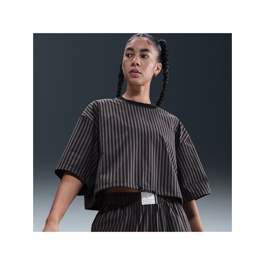 Damska pudełkowa koszulka w paski Nike Sportswear Chill Poplin - Czerń ze sklepu Nike poland w kategorii Bluzki damskie - zdjęcie 184611282