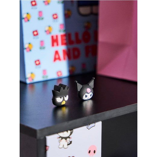 Sinsay - Osłonki na kabel 2 pack Hello Kitty and Friends - czarny ze sklepu Sinsay w kategorii Zabawki - zdjęcie 184641053