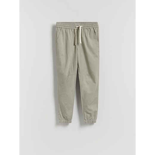 Reserved - Spodnie jogger slim fit - jasnozielony ze sklepu Reserved w kategorii Spodnie męskie - zdjęcie 184642651