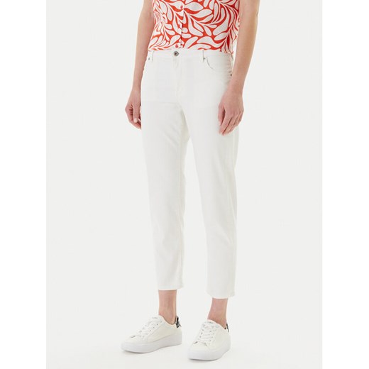 Mustang Jeansy Crosby 1016544 Biały Slim Fit ze sklepu MODIVO w kategorii Jeansy damskie - zdjęcie 184653484