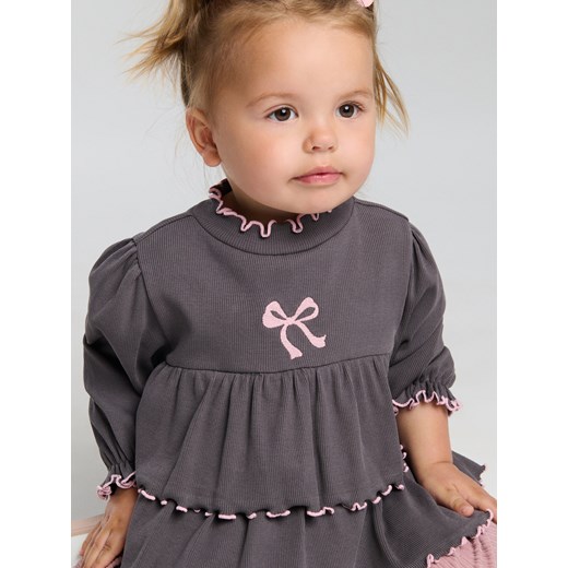 Sinsay - Bluzka z prążkowanej dzianiny z haftem - szary Sinsay 5-2 l) Sinsay