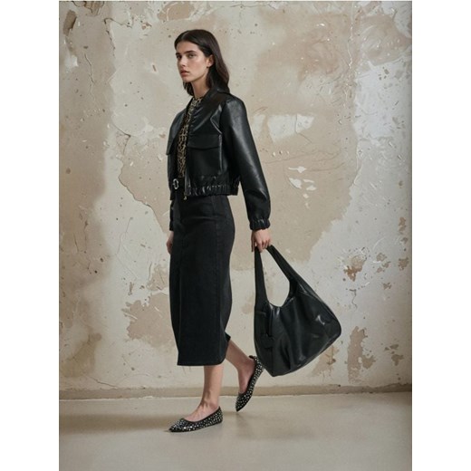 Sinsay - Torebka hobo w minimalistycznym stylu - czarny ze sklepu Sinsay w kategorii Torebki hobo - zdjęcie 184662794