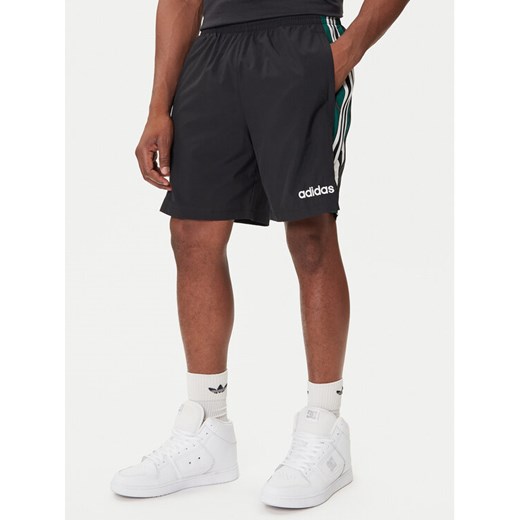 adidas Szorty sportowe 90s Football JX3077 Czarny Loose Fit ze sklepu MODIVO w kategorii Spodenki męskie - zdjęcie 184670361