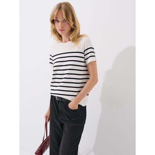 Mohito - T-shirt z wiskozą - kremowy ze sklepu Mohito w kategorii Bluzki damskie - zdjęcie 184673771