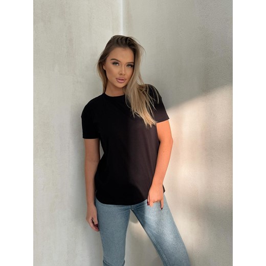 T-shirt oversize SLR094 - czarna ze sklepu Edoti w kategorii Bluzki damskie - zdjęcie 184676524