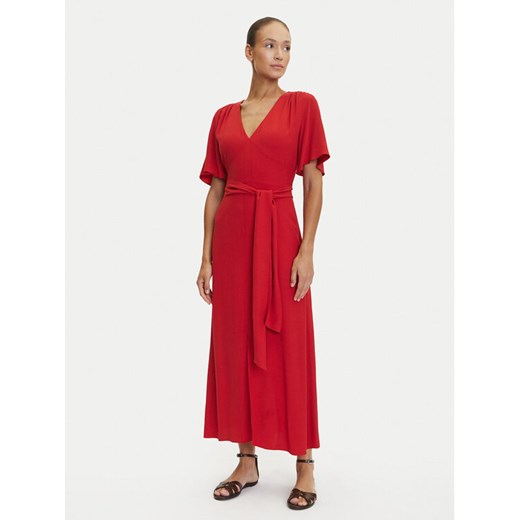 Tatuum Kombinezon Fang T2504.075 Czerwony Wide Leg ze sklepu MODIVO w kategorii Kombinezony damskie - zdjęcie 184677680