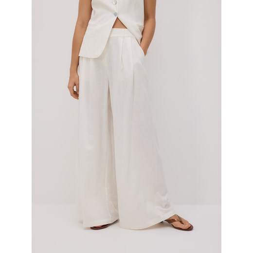 Reserved - Spodnie wide leg - biały ze sklepu Reserved w kategorii Spodnie damskie - zdjęcie 184678962