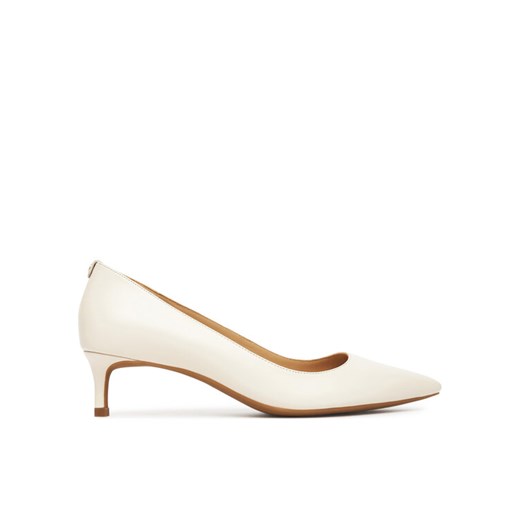 Szpilki MICHAEL Michael Kors Alina Flex Kitten Pump 40R3ALMP1L Écru ze sklepu eobuwie.pl w kategorii Czółenka - zdjęcie 184681432