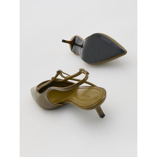 Reserved - Czółenka z odkrytą piętą - oliwkowy Reserved 38 Reserved