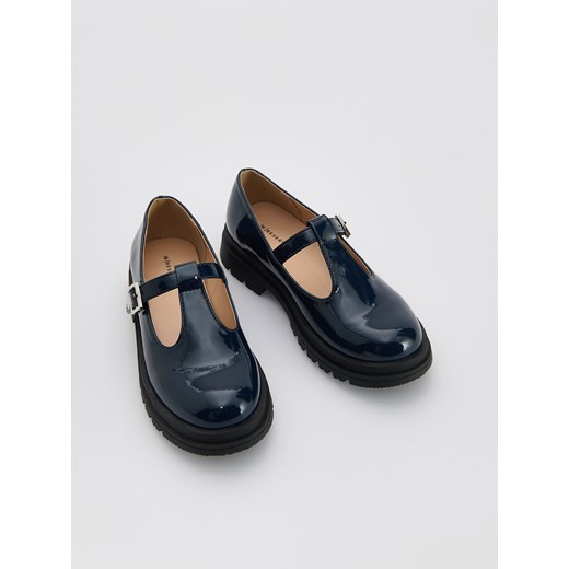 Reserved - Lakierowane loafersy - granatowy ze sklepu Reserved w kategorii Balerinki dziecięce - zdjęcie 184685151
