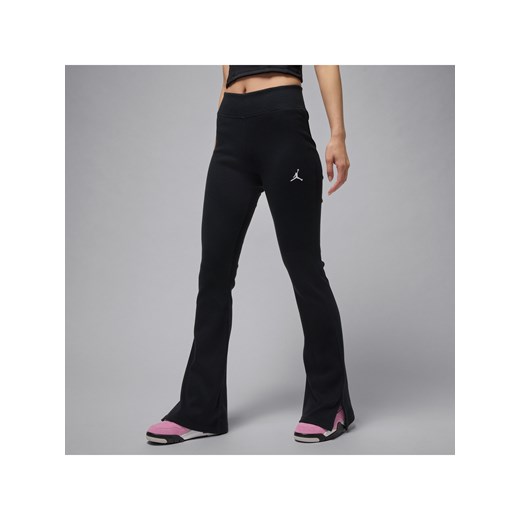 Damskie legginsy ze średnim stanem i lekko rozszerzanymi nogawkami Jordan Brooklyn Essentials - Czerń ze sklepu Nike poland w kategorii Spodnie damskie - zdjęcie 184704172