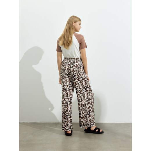 Reserved - Spodnie we wzory - wielobarwny Reserved 128 (7-8 lat) Reserved