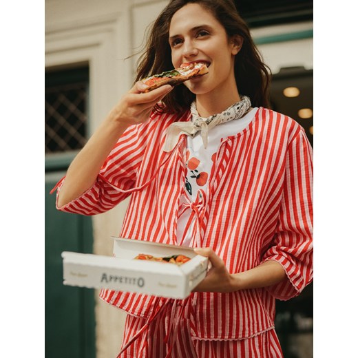 Reserved - Wiązana bluzka - czerwony ze sklepu Reserved w kategorii Bluzki damskie - zdjęcie 184715914