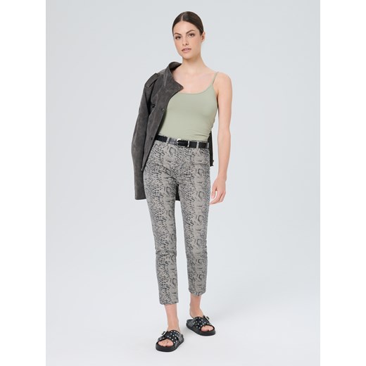 Sinsay - Gładki top na cienkich ramiączkach - zielony Sinsay M Sinsay