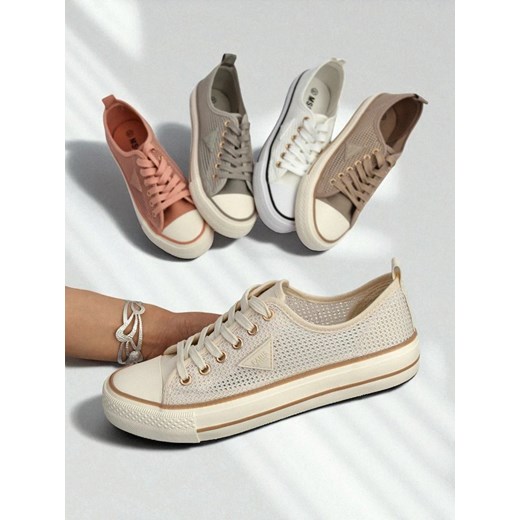 Aurelia Beige - damskie tenisówki tkaninowe na płaskiej podeszwie 3 cm ze sklepu royalfashion.pl w kategorii Trampki damskie - zdjęcie 184731402