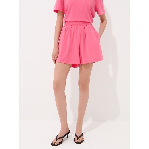 Mohito - Różowe szorty basic - mocny różowy Mohito XL Mohito