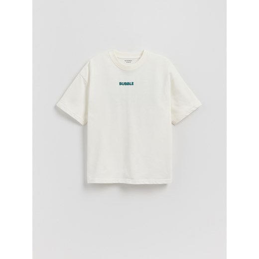 Reserved - Bawełniany t-shirt z nadrukiem - złamana biel ze sklepu Reserved w kategorii T-shirty chłopięce - zdjęcie 184743402