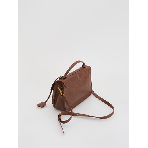 Reserved - Torebka na ramię z zawieszką - brązowy Reserved ONE SIZE Reserved