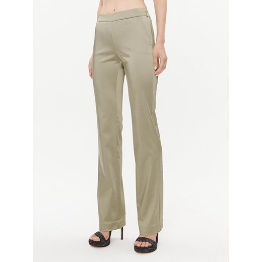 Marciano Guess Spodnie materiałowe 3BGB13 9558Z Beżowy Regular Fit ze sklepu MODIVO w kategorii Spodnie damskie - zdjęcie 184747630