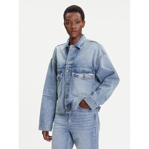 Calvin Klein Jeans Kurtka jeansowa LV047C730G Niebieski Regular Fit ze sklepu MODIVO w kategorii Kurtki damskie - zdjęcie 184752930